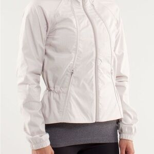 Lululemon Run: Travel to Track Jacket |Size 6|Good Condition | Dune Shimmer
